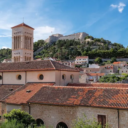 Kampanel 10 * 赫瓦尔