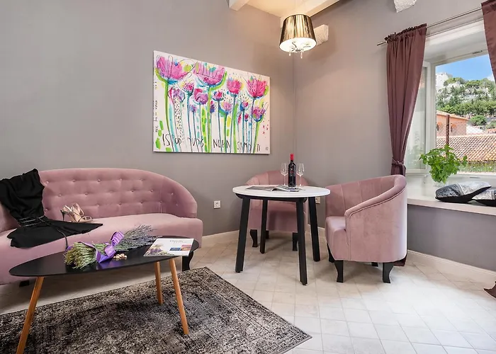 Apartman Kampanel 10 *