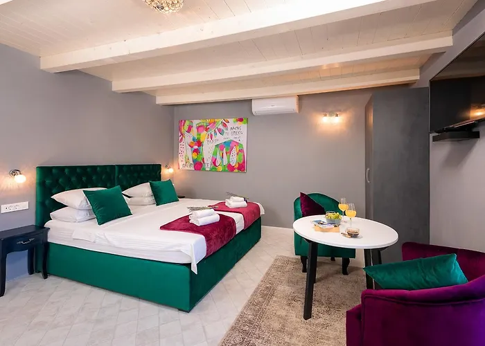 Kampanel 10 * Hvar Town