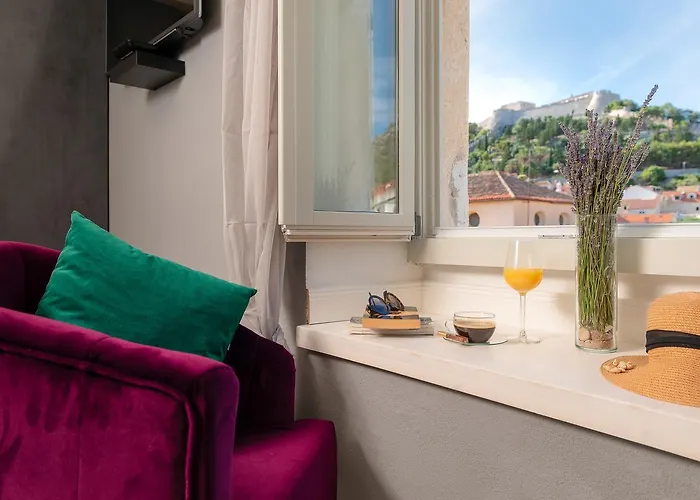 Apartman Kampanel 10 *